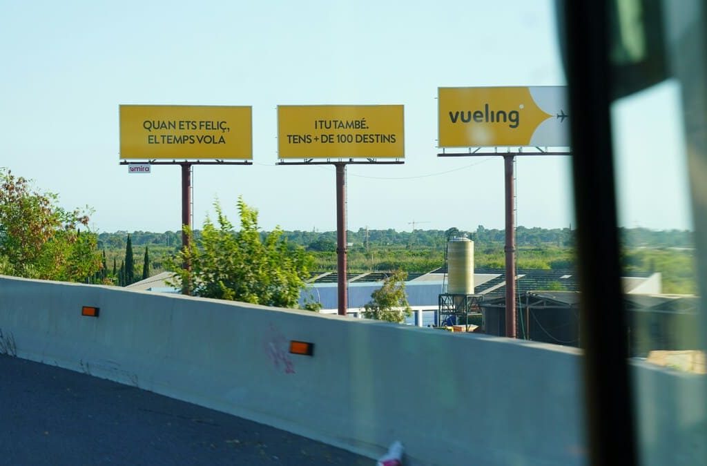Advertising on Billboards: How to Design One Drivers Can Read in 3 Seconds